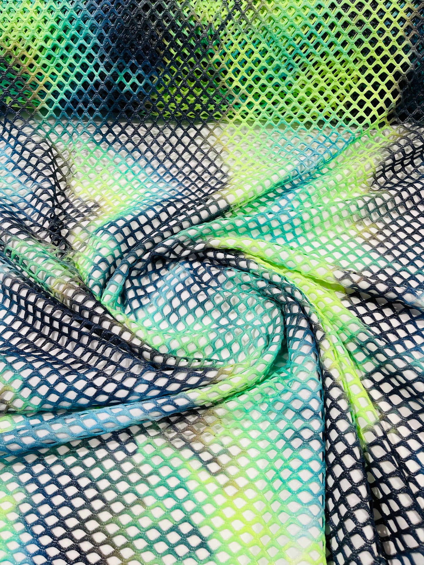 Fishnet Diamond Stretch 58" Wide | New Creation Fabric & Foam Inc.