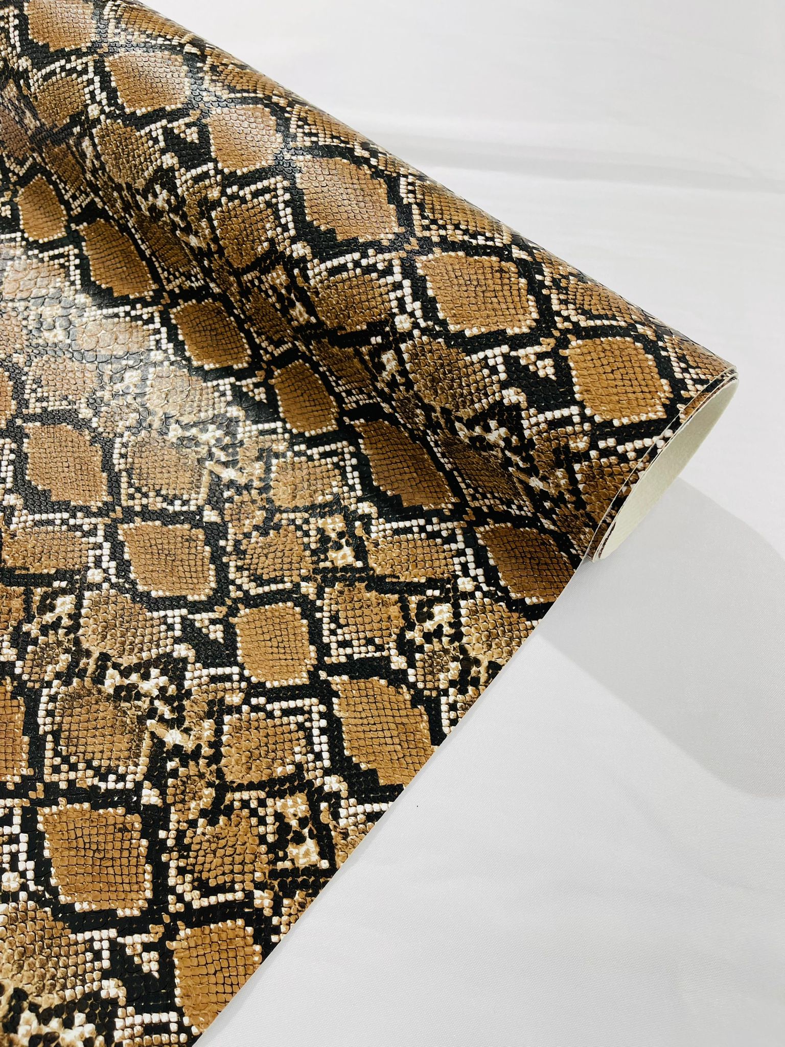 3D SNAKE PVC VINYL (by the yard) - New Creations Fabric & Foam Inc