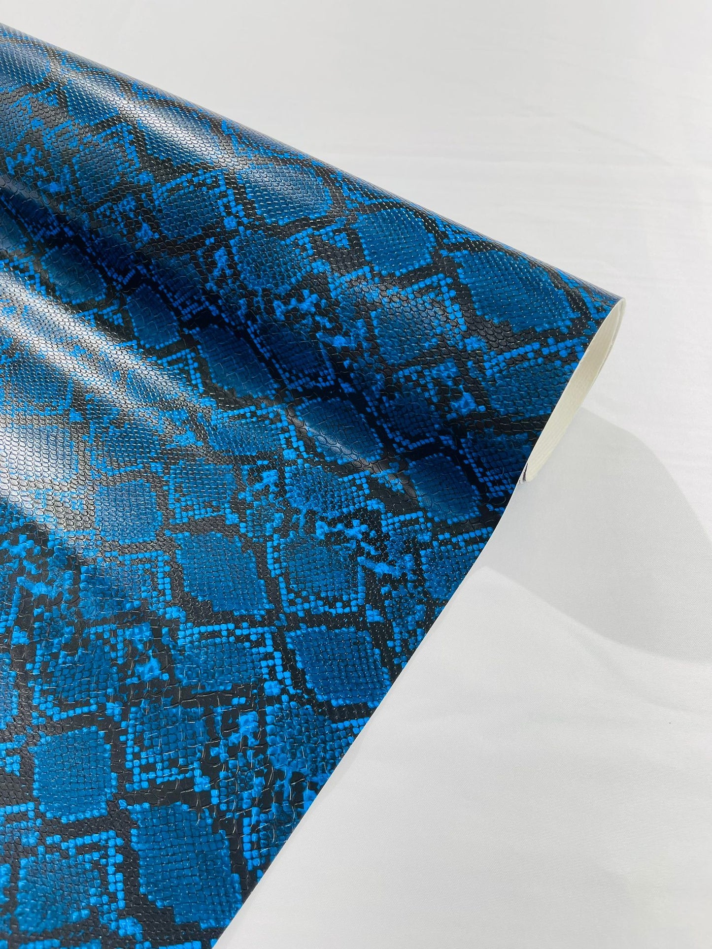 3D SNAKE PVC VINYL (by the yard) - New Creations Fabric & Foam Inc