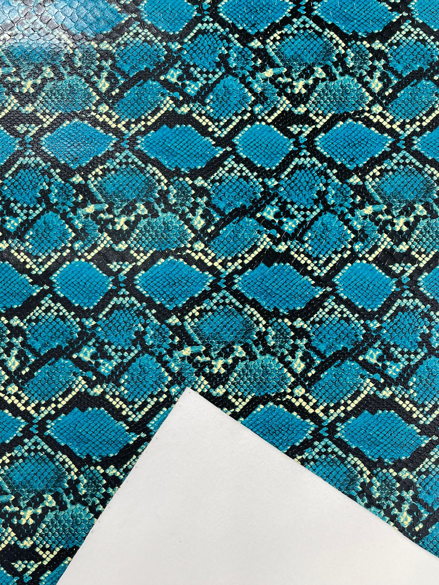 3D SNAKE PVC VINYL (by the yard) - New Creations Fabric & Foam Inc
