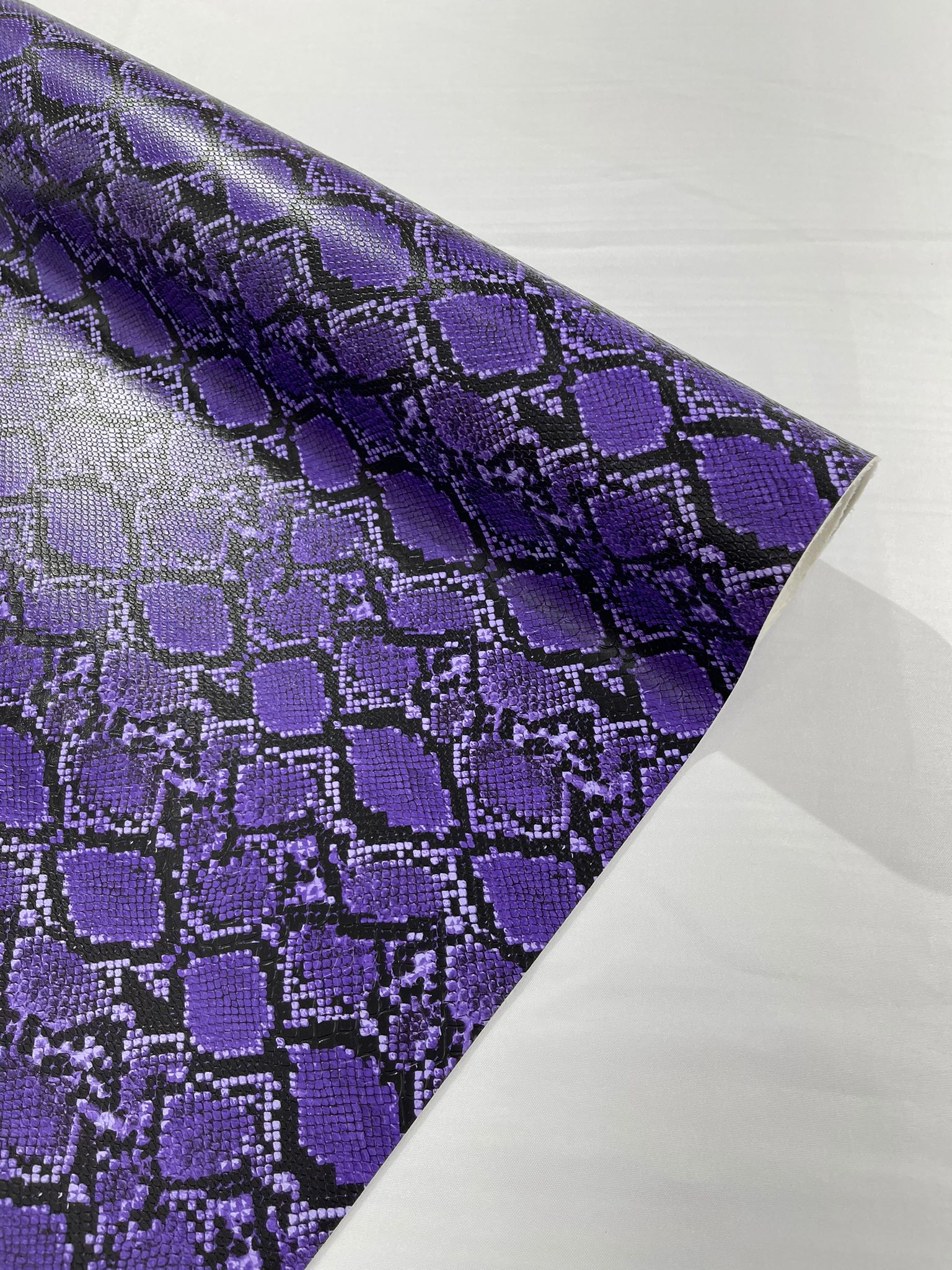 3D SNAKE PVC VINYL (by the yard) - New Creations Fabric & Foam Inc