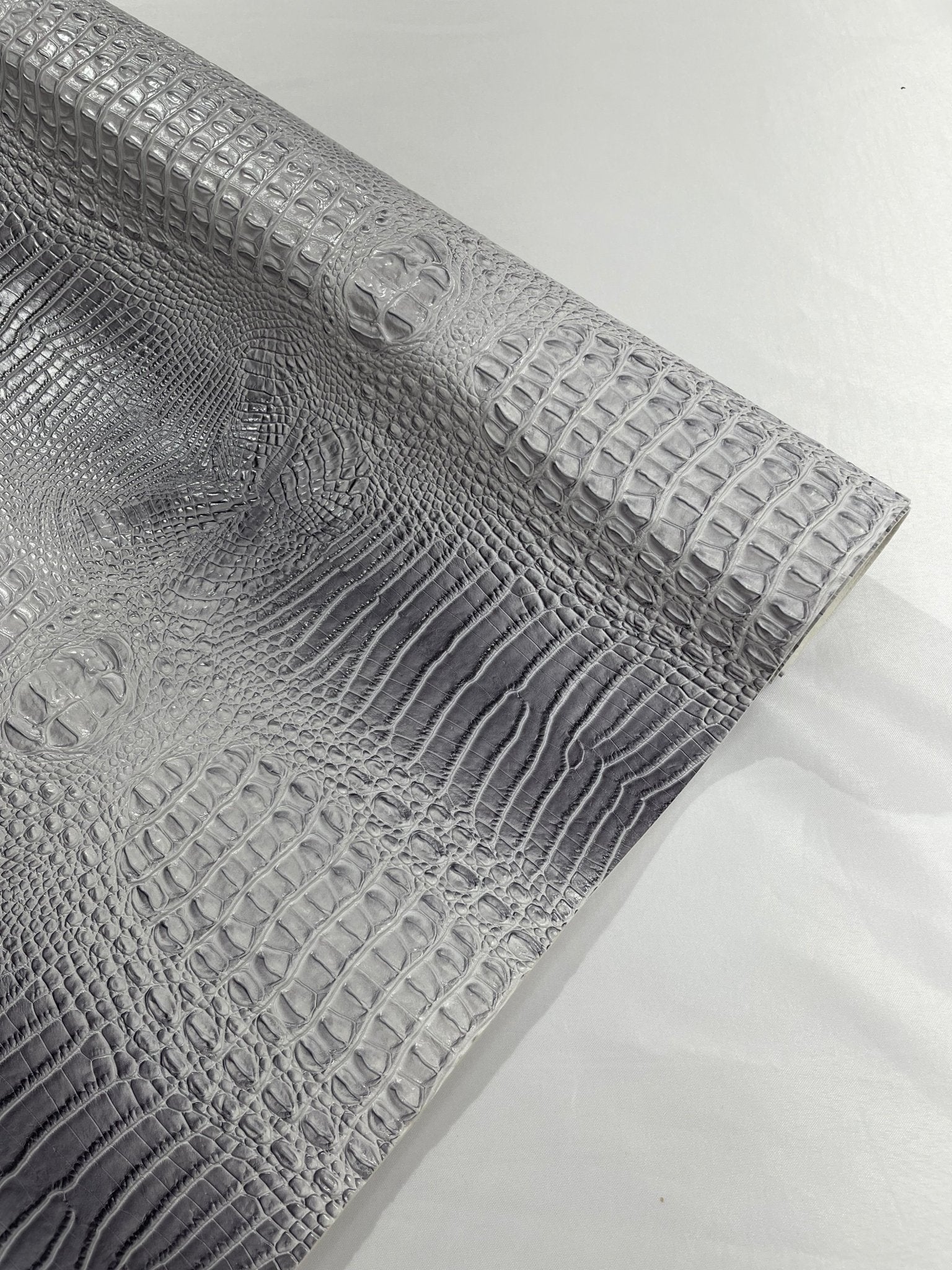 FLORIDA VEGGAN FAUX CROCODILE 3D TWO TONE VINYL FABRIC (by the yard) - New Creations Fabric & Foam Inc