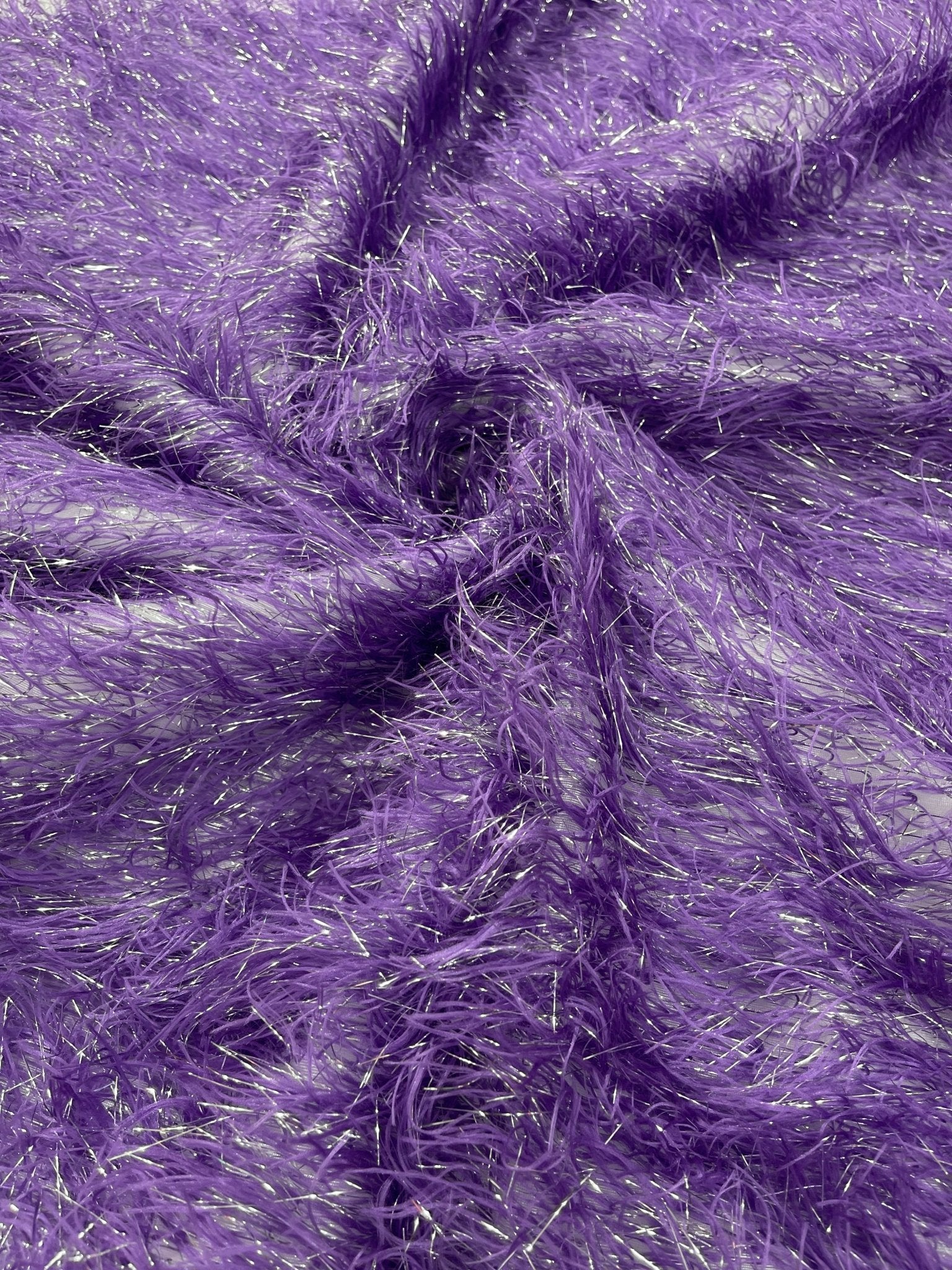 Shaggy Jacquard Faux Ostrich/Eye Lash Feathers Fringe With Metallic Thread (By The Yard) - New Creations Fabric & Foam Inc