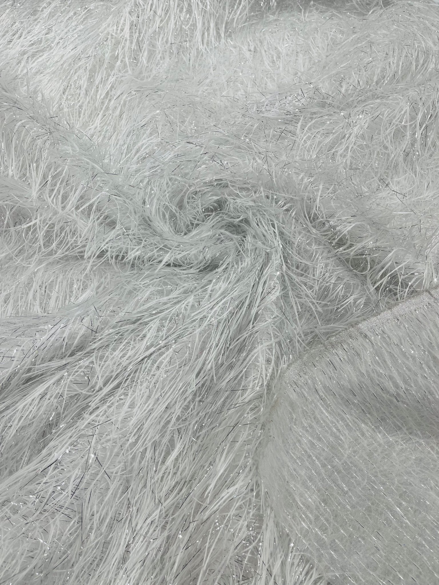 Shaggy Jacquard Faux Ostrich/Eye Lash Feathers Fringe With Metallic Thread (By The Yard) - New Creations Fabric & Foam Inc