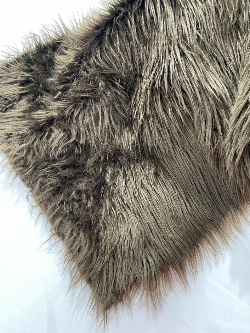 SHAGGY VEGGAN FAUX FUR (by the yard) - New Creations Fabric & Foam Inc