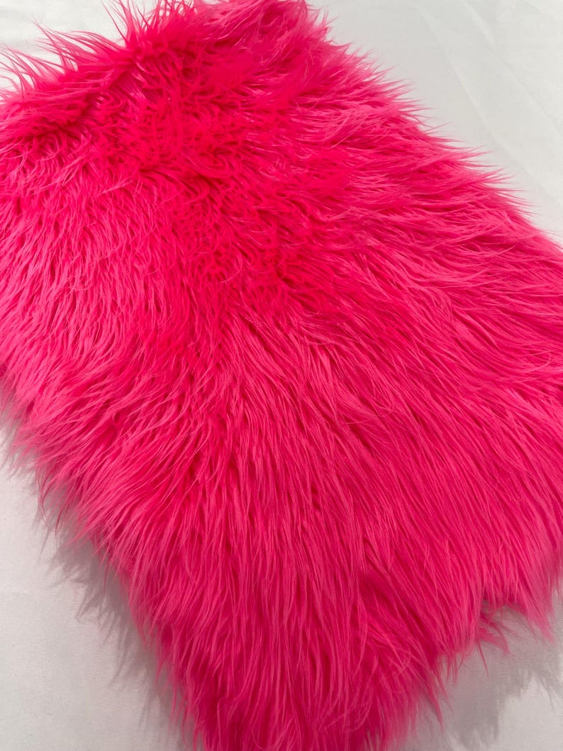 SHAGGY VEGGAN FAUX FUR (by the yard) - New Creations Fabric & Foam Inc