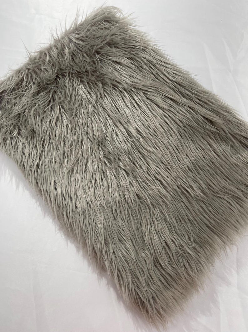 SHAGGY VEGGAN FAUX FUR (by the yard) - New Creations Fabric & Foam Inc