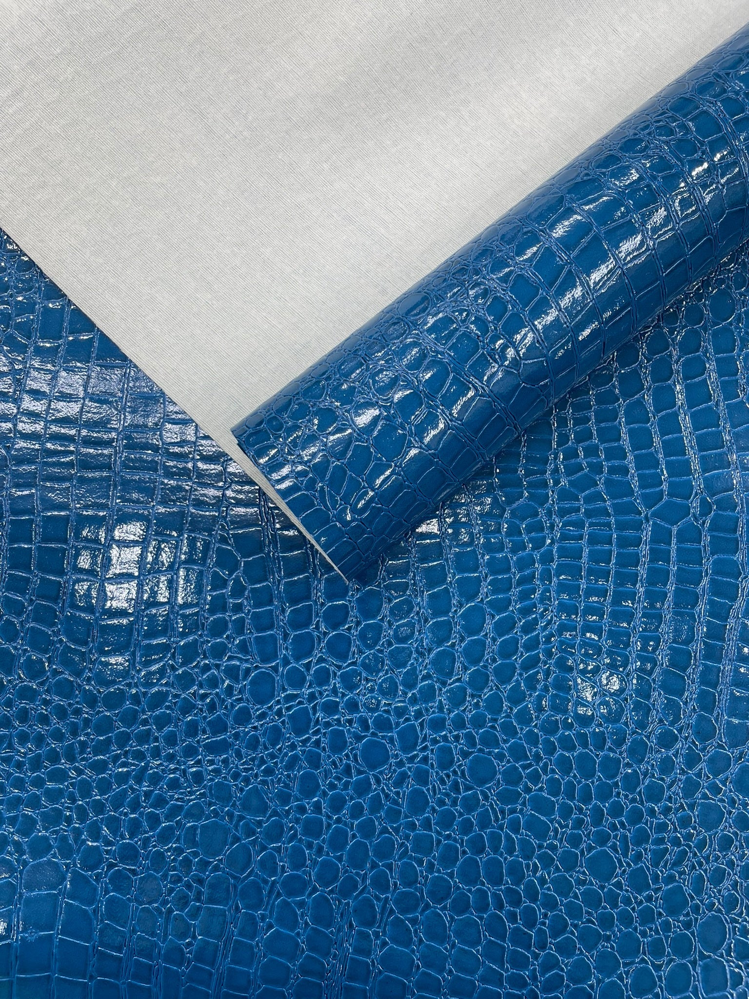 Shiny Alligator 3D Embossed Vinyl Fabric| New Creations Fabric & Foam Inc. - New Creations Fabric & Foam Inc
