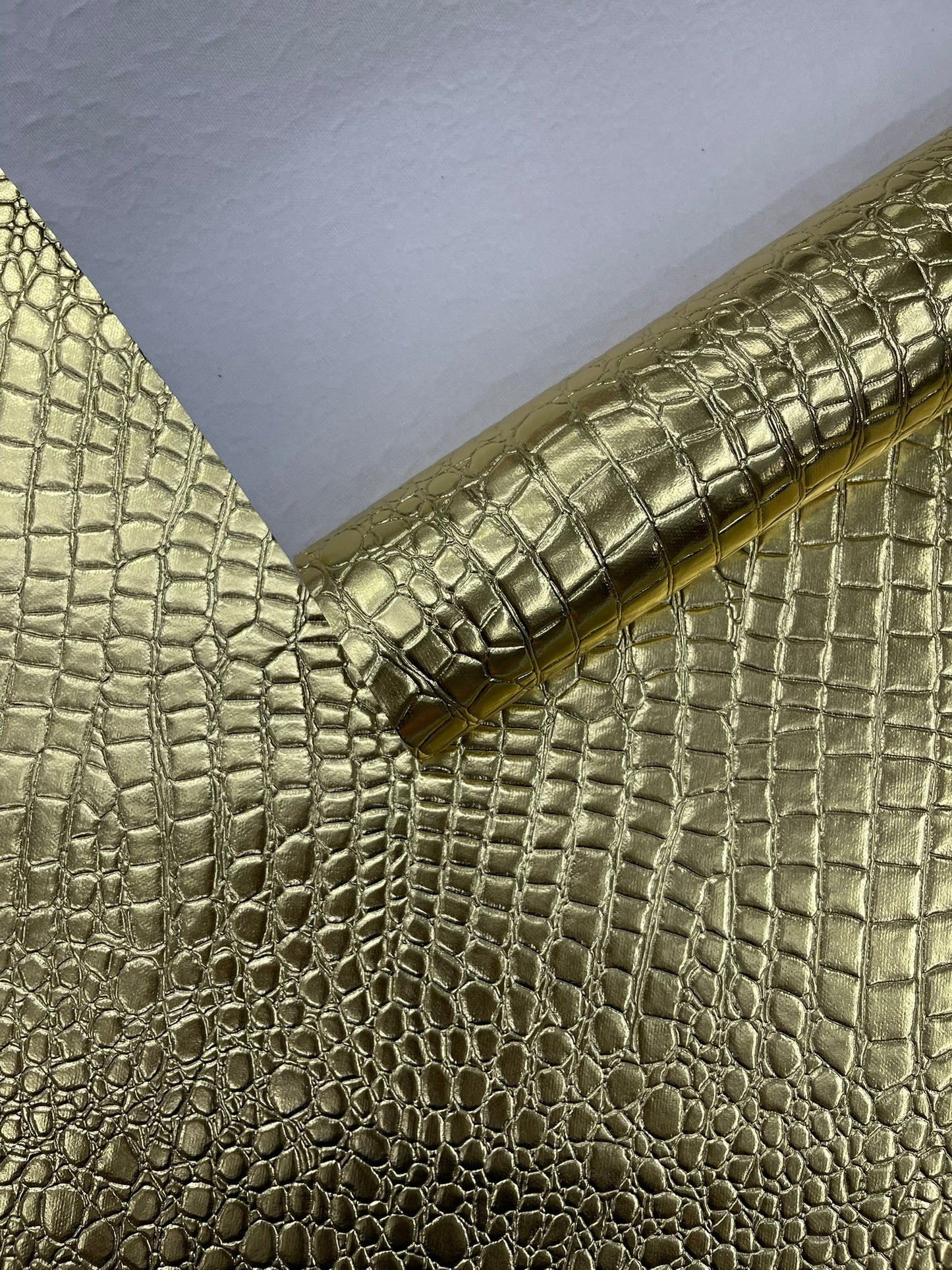 Shiny Alligator 3D Embossed Vinyl Fabric| New Creations Fabric & Foam Inc. - New Creations Fabric & Foam Inc