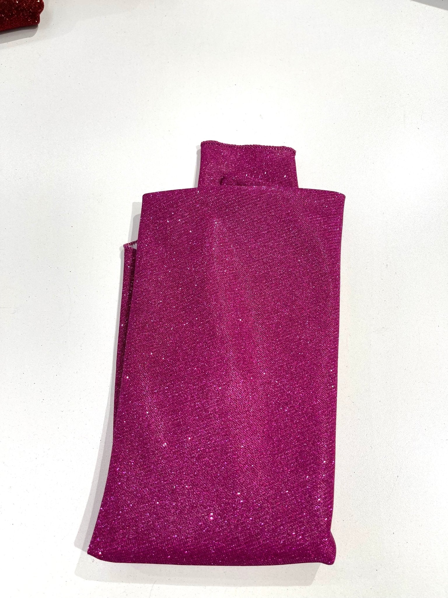 58" ROUND FULL COVERED GLITTER SHIMMER TABLECLOTH - New Creations Fabric & Foam Inc