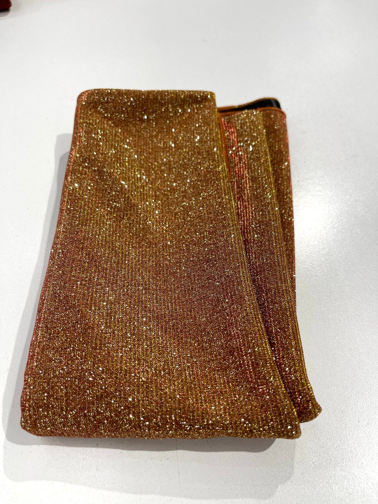 58" ROUND FULL COVERED GLITTER SHIMMER TABLECLOTH - New Creations Fabric & Foam Inc