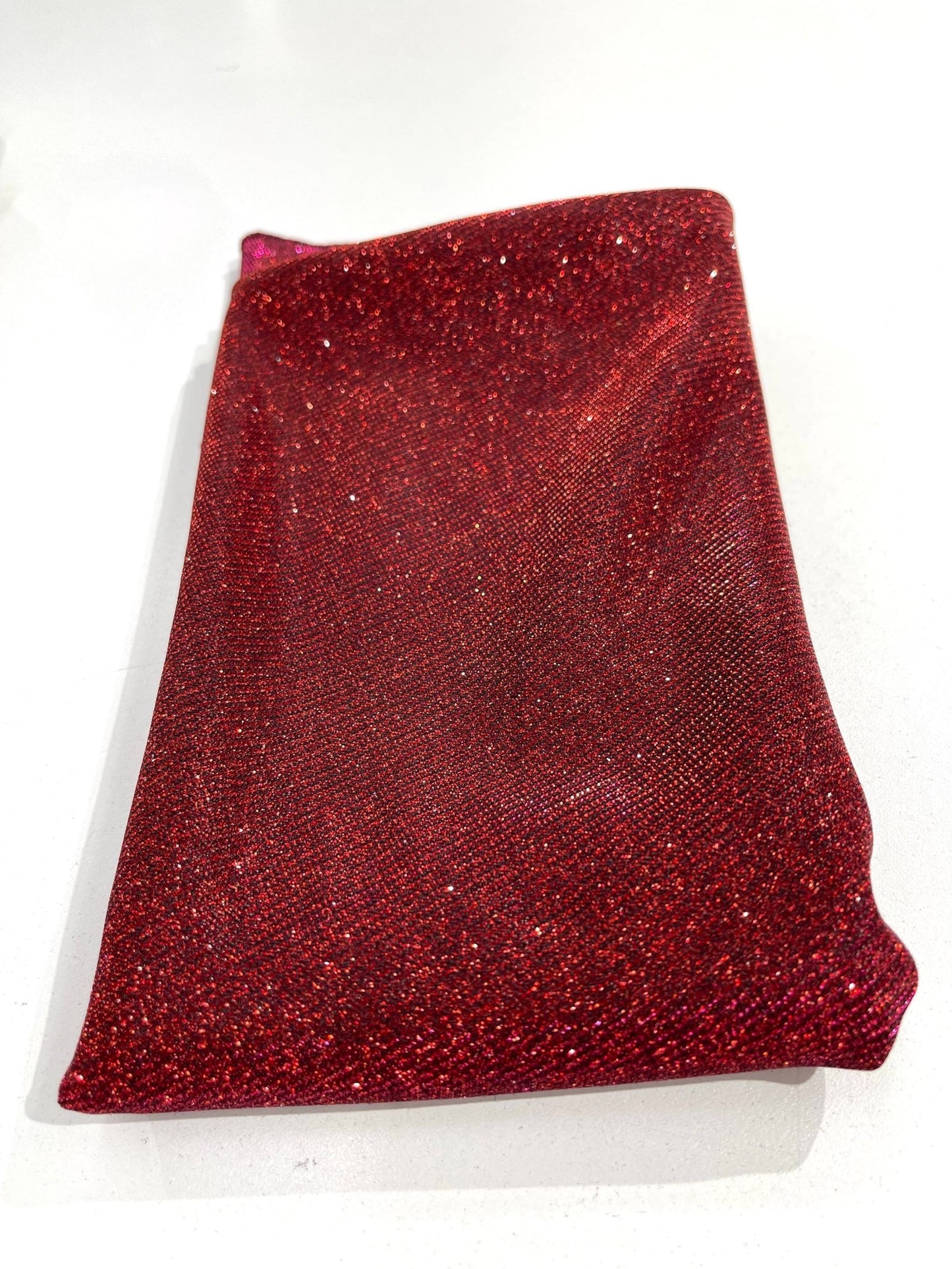 58" ROUND FULL COVERED GLITTER SHIMMER TABLECLOTH - New Creations Fabric & Foam Inc